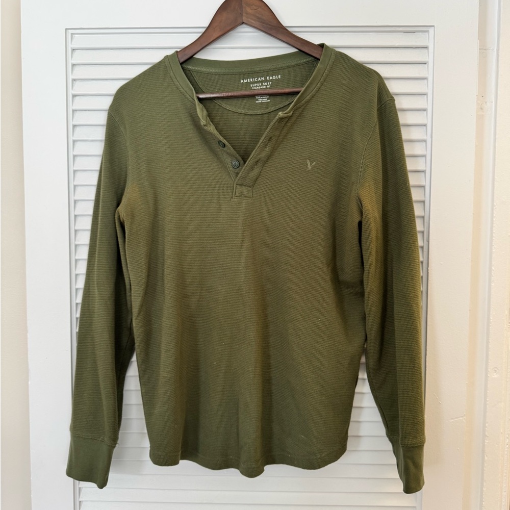 American Eagle Outfitters Olive Long Sleeve Henley